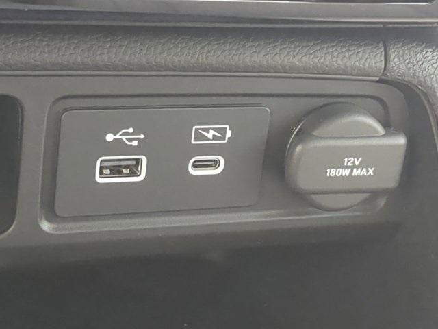 new 2025 Honda Pilot car, priced at $48,950
