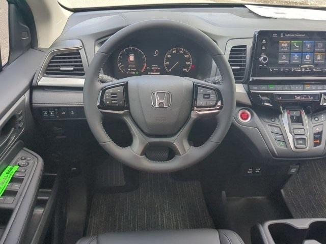 new 2025 Honda Odyssey car, priced at $43,670