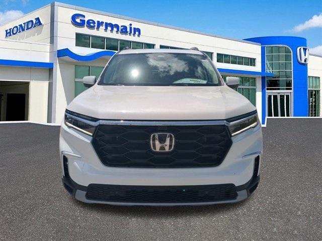 new 2025 Honda Pilot car, priced at $54,985