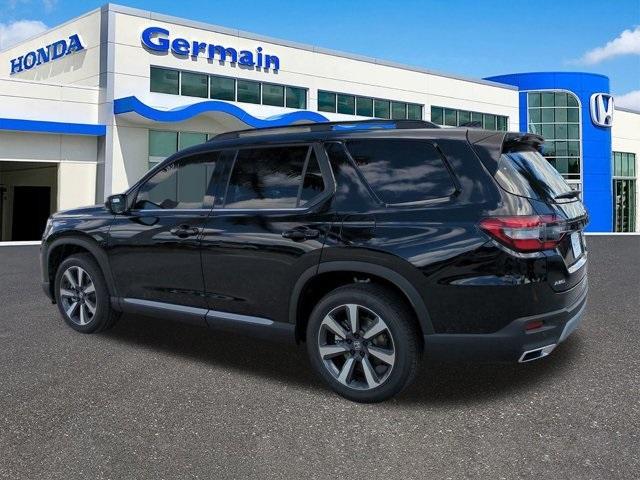 new 2025 Honda Pilot car, priced at $54,575