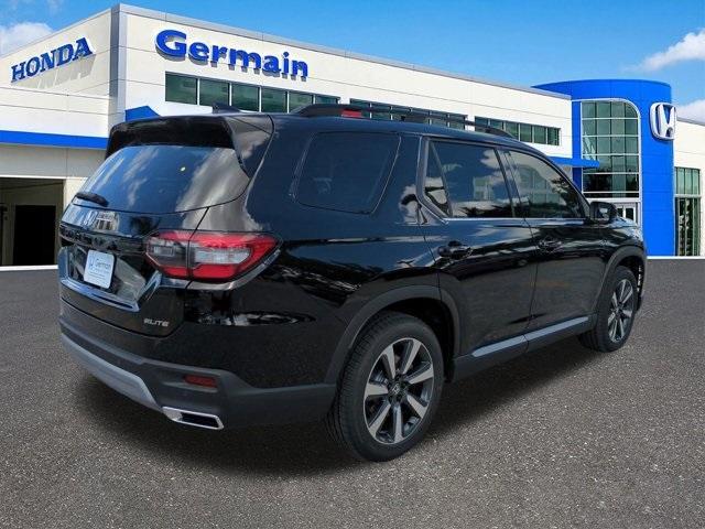 new 2025 Honda Pilot car, priced at $54,575
