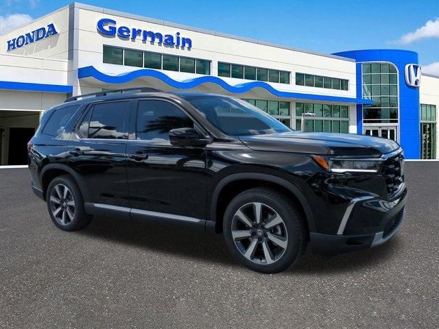 new 2025 Honda Pilot car, priced at $54,575