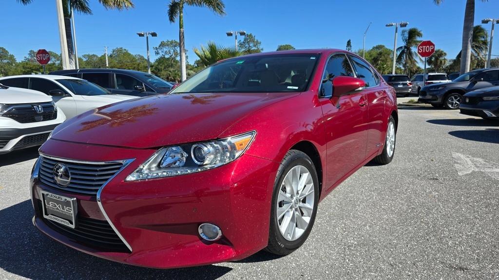 used 2013 Lexus ES 300h car, priced at $15,488