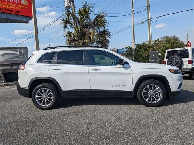 used 2022 Jeep Cherokee car, priced at $23,497