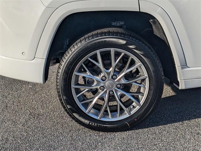 new 2025 Jeep Grand Cherokee car, priced at $61,260