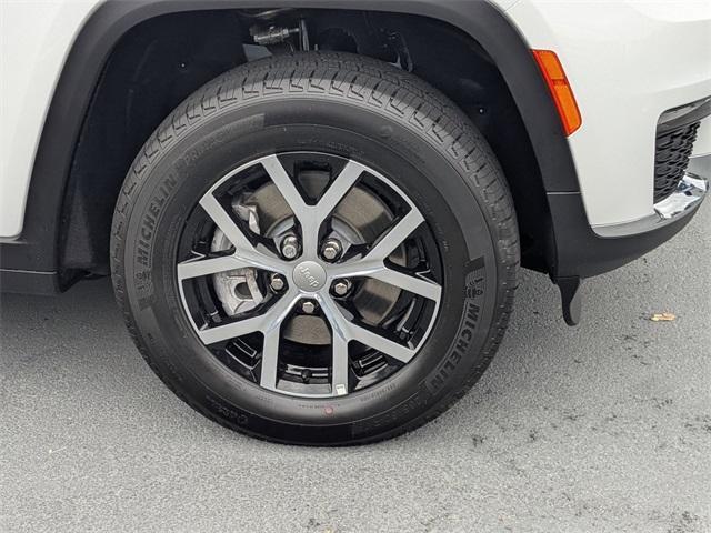new 2025 Jeep Grand Cherokee L car, priced at $40,852