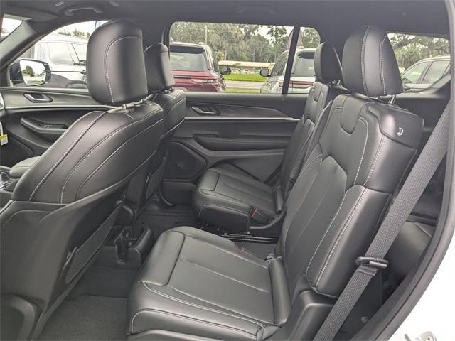 new 2025 Jeep Grand Cherokee L car, priced at $40,852