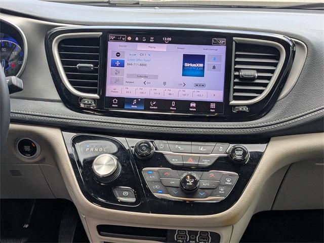 used 2022 Chrysler Pacifica car, priced at $25,000