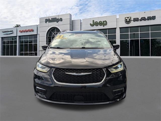 used 2022 Chrysler Pacifica car, priced at $25,000