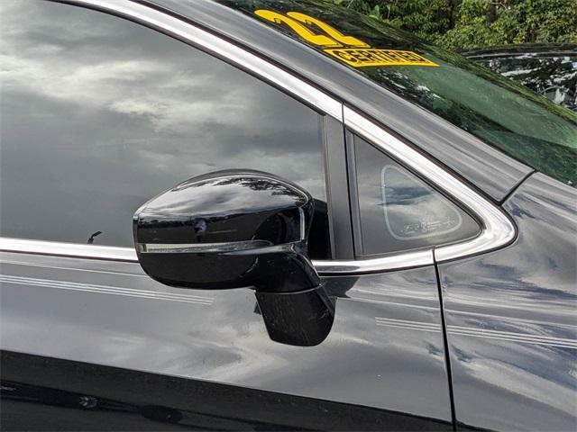 used 2022 Chrysler Pacifica car, priced at $25,000