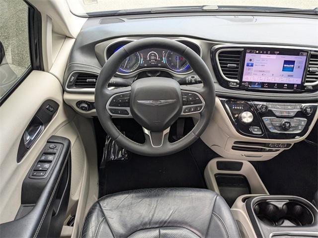 used 2022 Chrysler Pacifica car, priced at $25,000