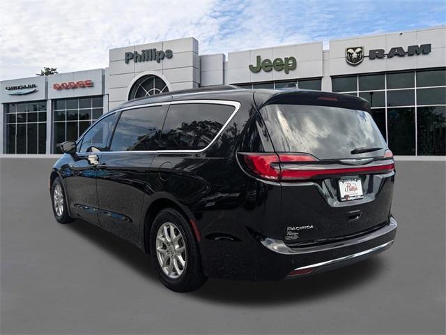 used 2022 Chrysler Pacifica car, priced at $25,000