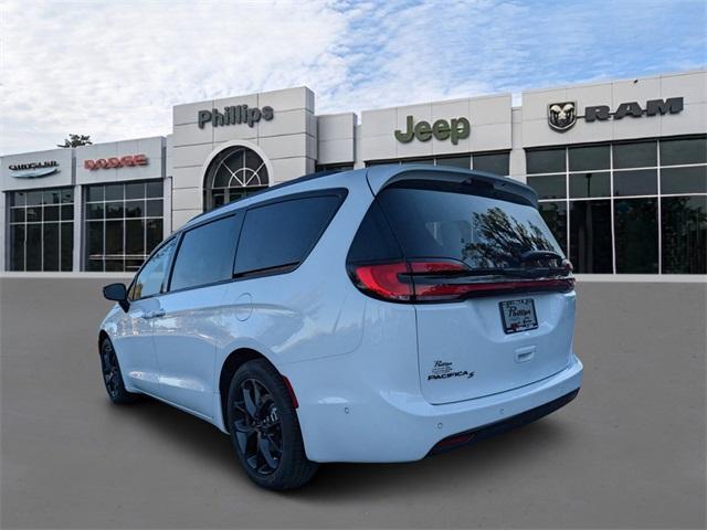 new 2024 Chrysler Pacifica car, priced at $47,740