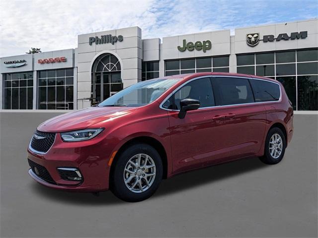 new 2025 Chrysler Pacifica car, priced at $46,220
