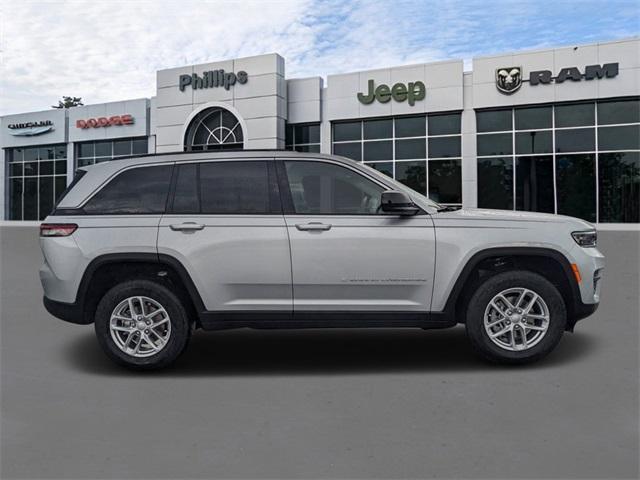 new 2024 Jeep Grand Cherokee car, priced at $42,498