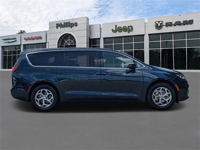 new 2024 Chrysler Pacifica car, priced at $48,715