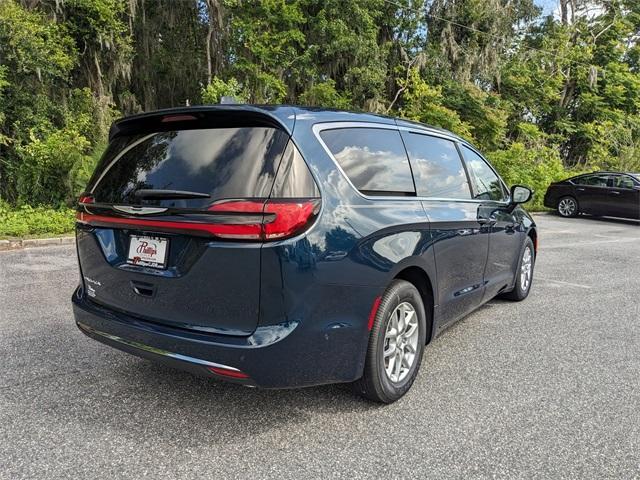 new 2025 Chrysler Pacifica car, priced at $46,220