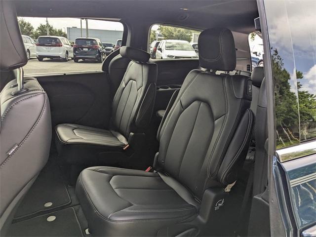 new 2025 Chrysler Pacifica car, priced at $46,220