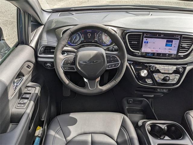 new 2025 Chrysler Pacifica car, priced at $46,220