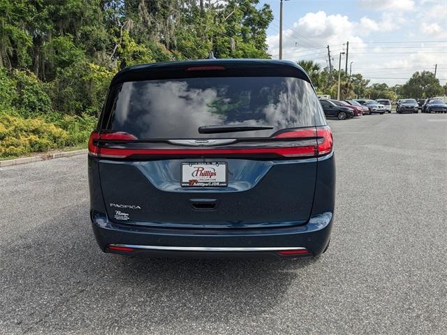 new 2025 Chrysler Pacifica car, priced at $46,220