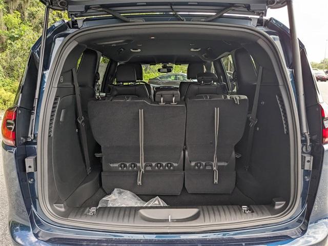 new 2025 Chrysler Pacifica car, priced at $46,220