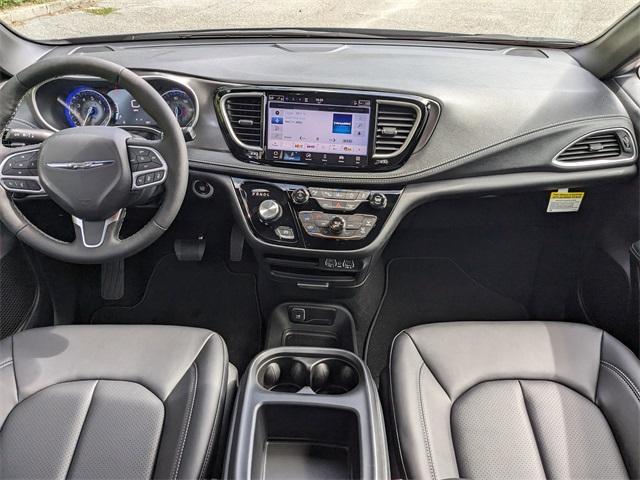 new 2025 Chrysler Pacifica car, priced at $46,220