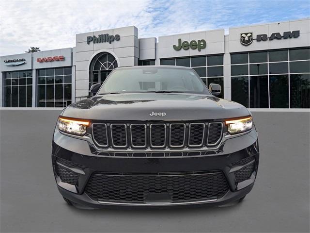 new 2025 Jeep Grand Cherokee car, priced at $38,675