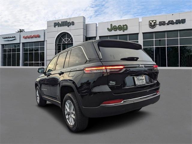 new 2025 Jeep Grand Cherokee car, priced at $38,675