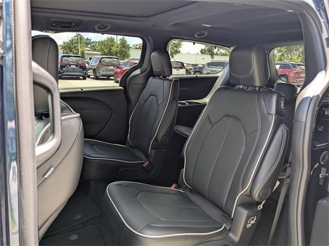 new 2025 Chrysler Pacifica car, priced at $54,535