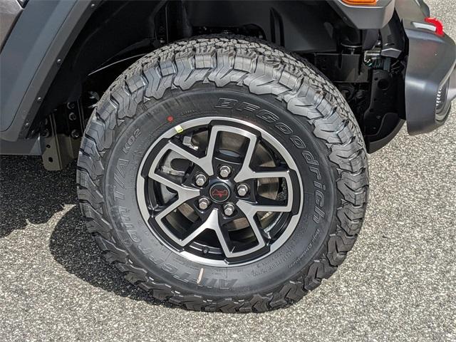 new 2025 Jeep Wrangler car, priced at $58,705