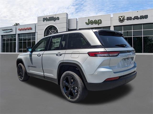 new 2025 Jeep Grand Cherokee car, priced at $53,660