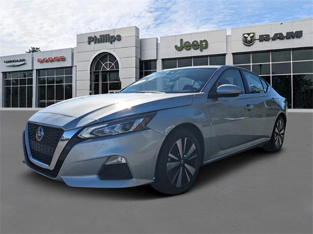 used 2022 Nissan Altima car, priced at $16,999