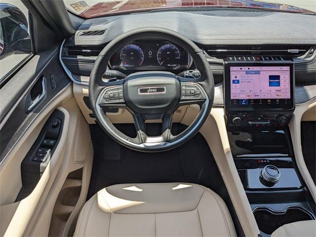 new 2025 Jeep Grand Cherokee car, priced at $45,495