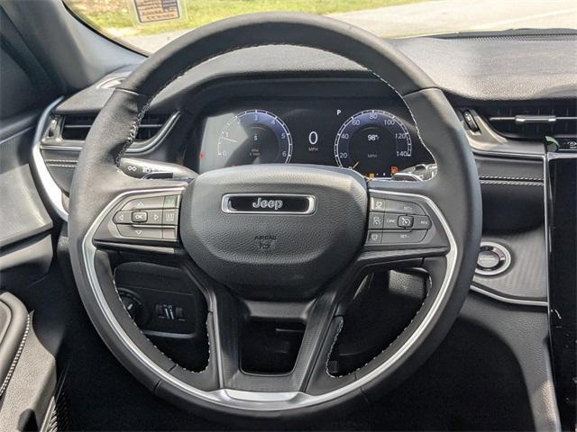 new 2025 Jeep Grand Cherokee car, priced at $42,170
