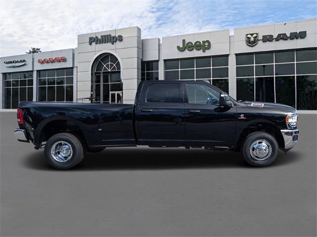 new 2024 Ram 3500 car, priced at $68,562