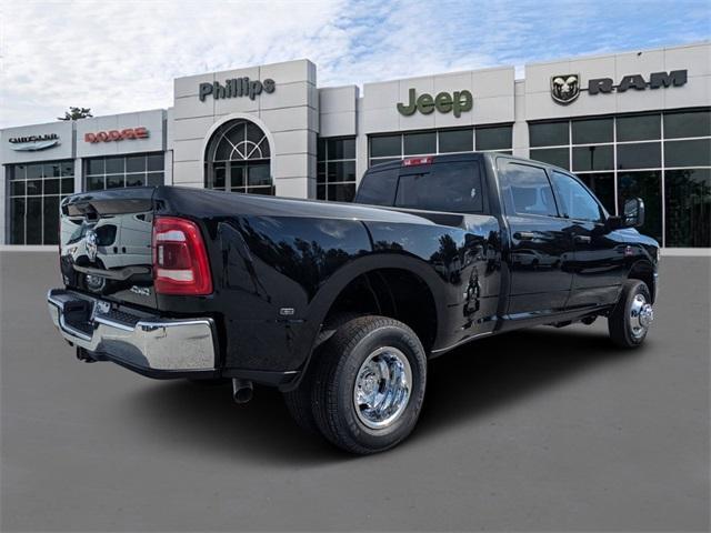 new 2024 Ram 3500 car, priced at $68,562