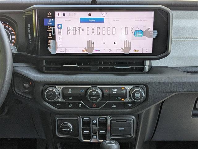 new 2025 Jeep Wrangler car, priced at $43,945