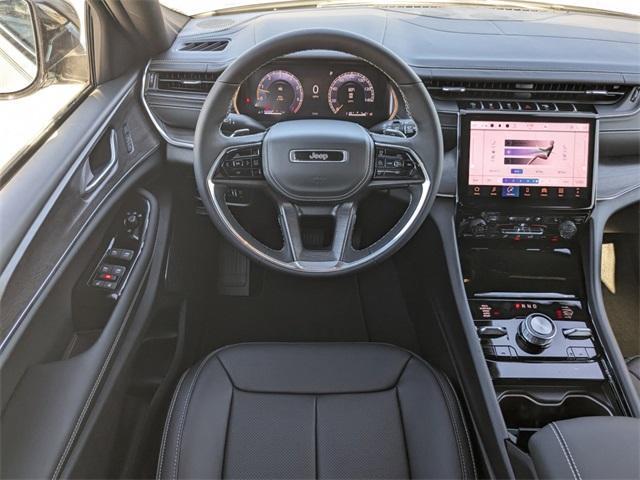 new 2025 Jeep Grand Cherokee car, priced at $60,380