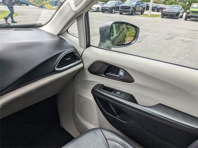 used 2019 Chrysler Pacifica car, priced at $16,884