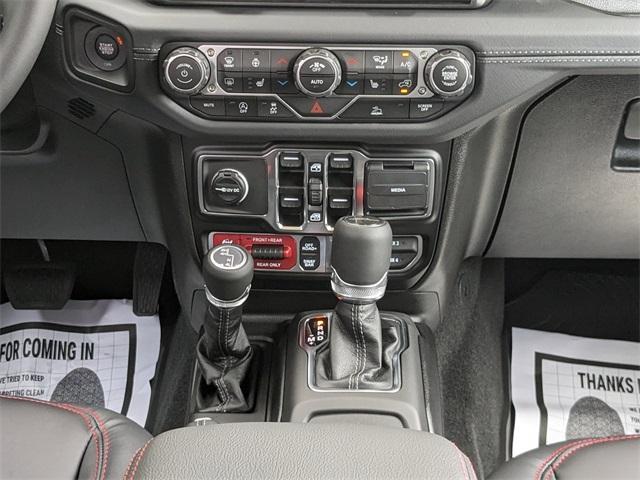 new 2025 Jeep Gladiator car, priced at $60,490
