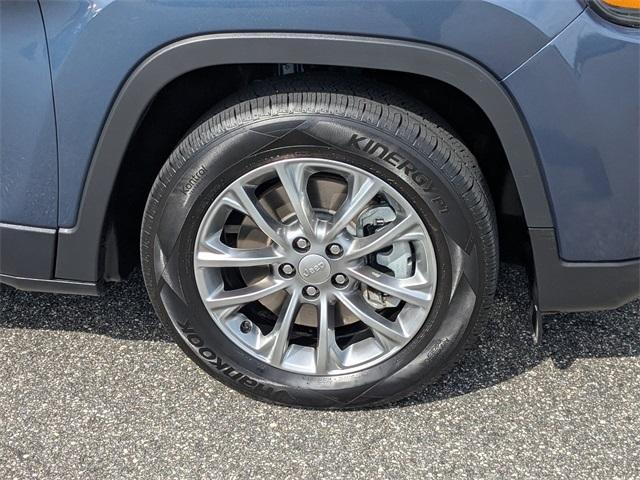 used 2021 Jeep Cherokee car, priced at $18,999