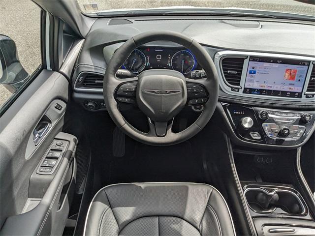 new 2025 Chrysler Pacifica car, priced at $52,845