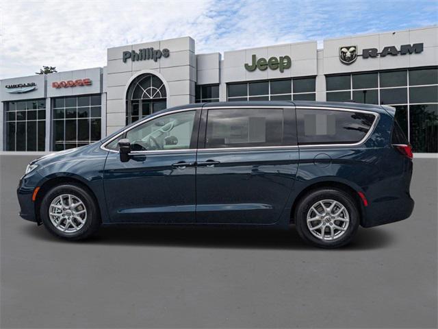 new 2024 Chrysler Pacifica car, priced at $42,190