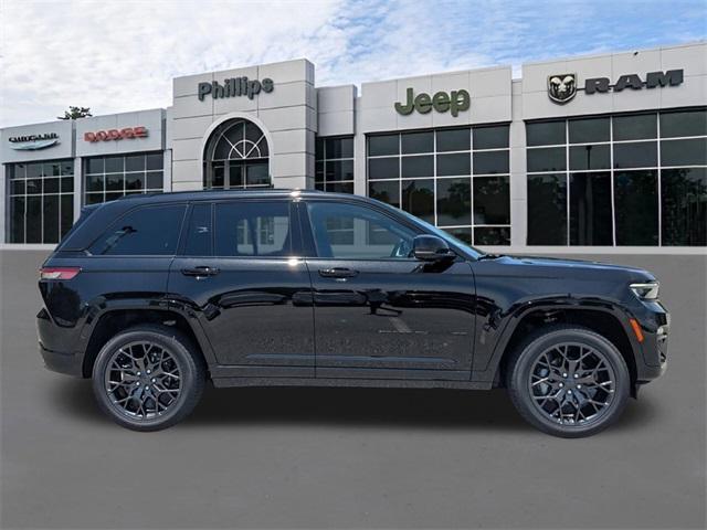 new 2025 Jeep Grand Cherokee car, priced at $68,560