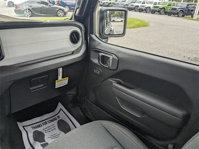 new 2025 Jeep Wrangler car, priced at $43,580