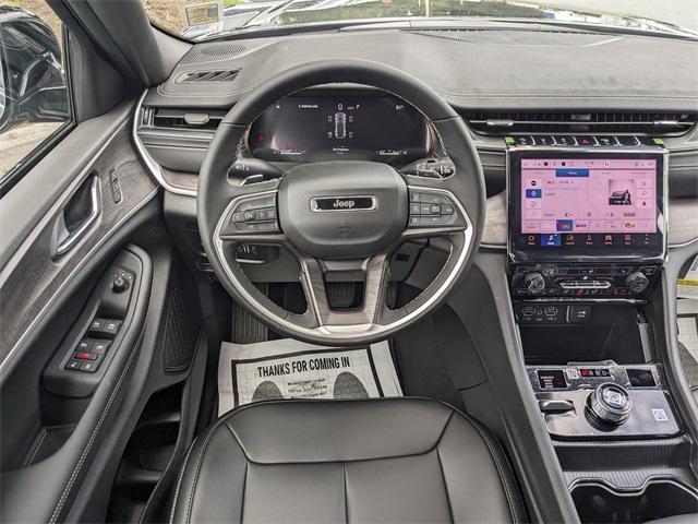 new 2025 Jeep Grand Cherokee car, priced at $48,490
