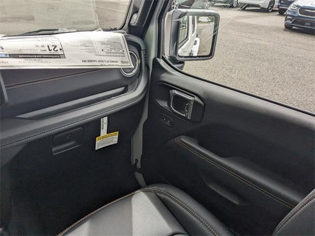 new 2025 Jeep Wrangler car, priced at $56,720