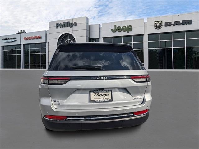 new 2025 Jeep Grand Cherokee car, priced at $39,670