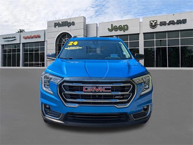 used 2024 GMC Terrain car, priced at $30,999