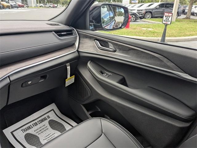 new 2025 Jeep Grand Cherokee car, priced at $48,458